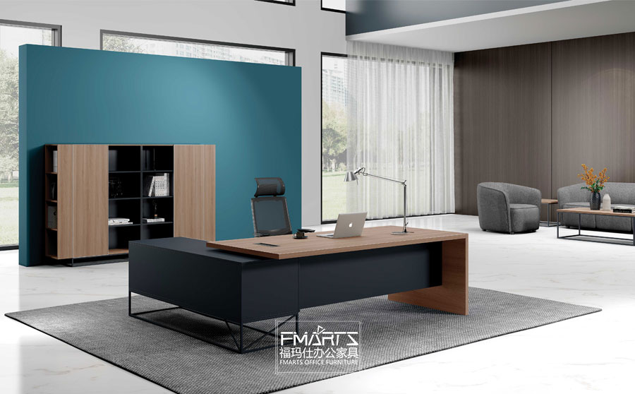 現(xiàn)代風格總監(jiān)班臺